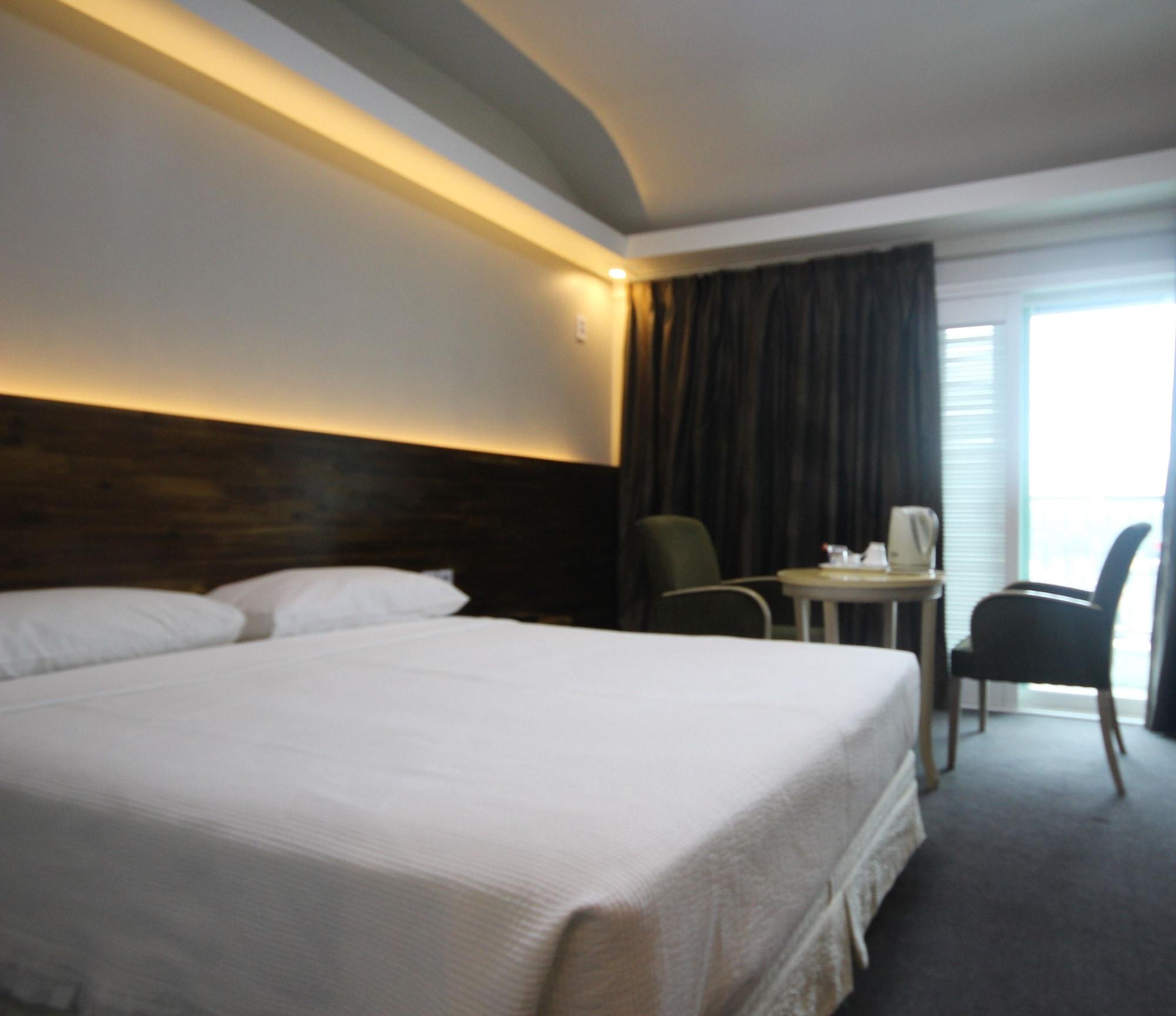 Hotel Ocean View Ulszan Kültér fotó