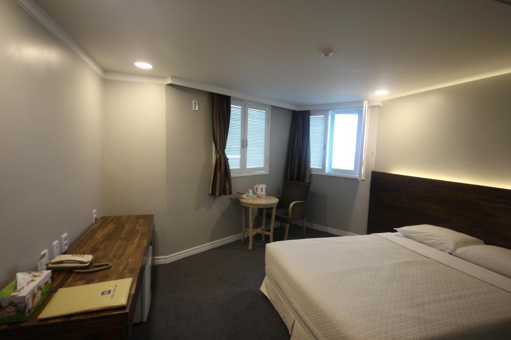Hotel Ocean View Ulszan Kültér fotó