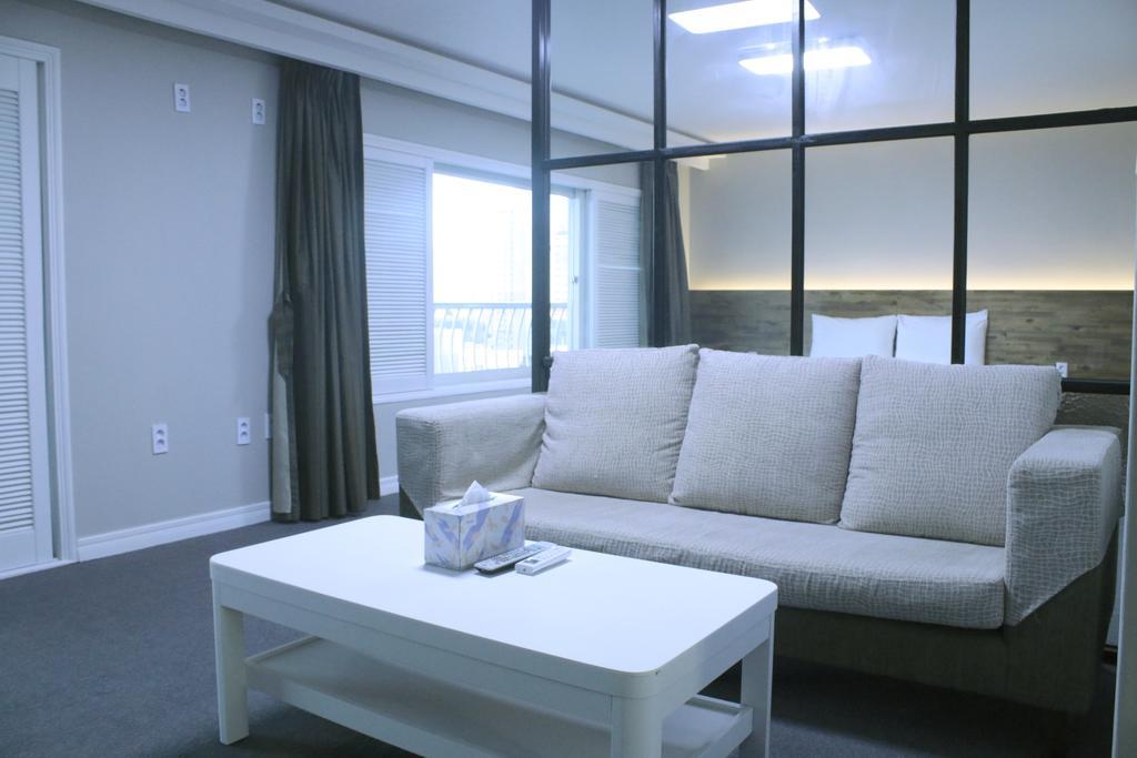 Hotel Ocean View Ulszan Kültér fotó
