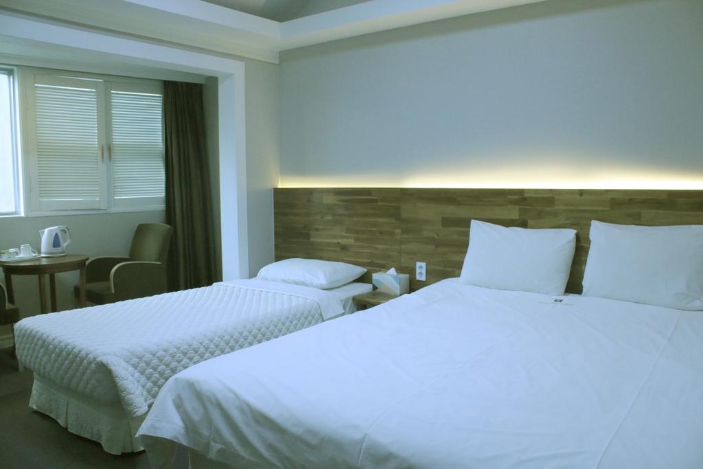 Hotel Ocean View Ulszan Kültér fotó